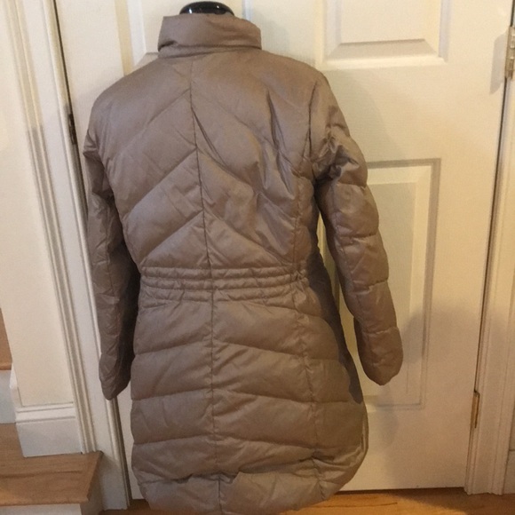 Talbots long  down winter jacket in tan size M zips and snaps closed - Picture 2 of 7